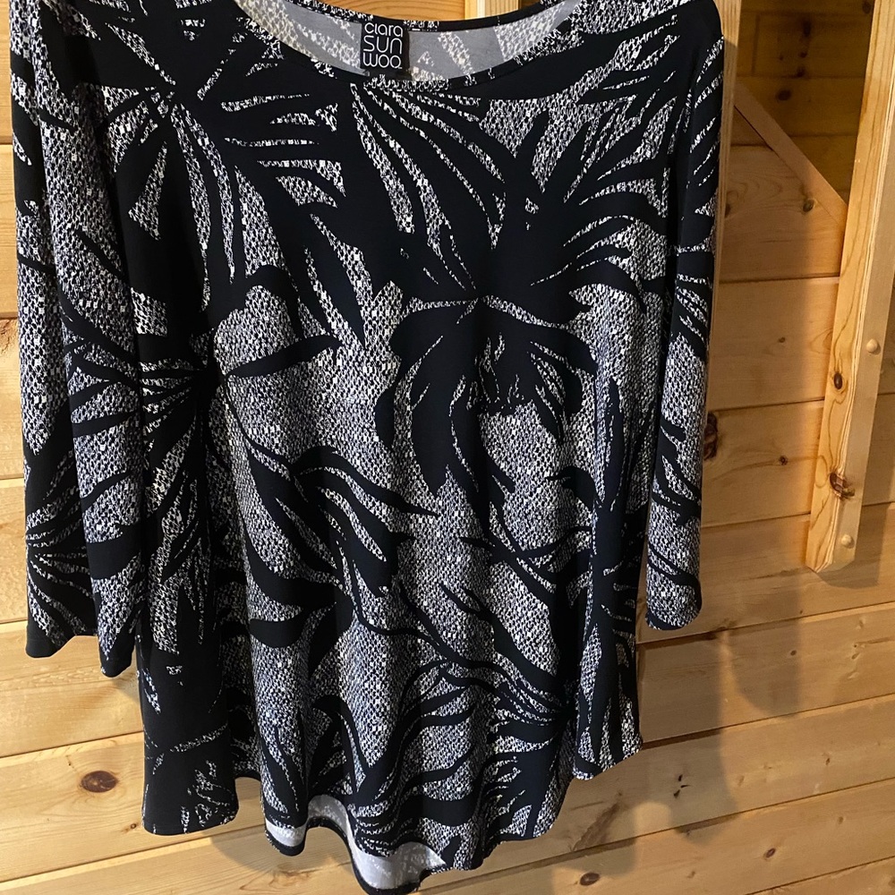 A 1X Clara Sun Woo tunic top